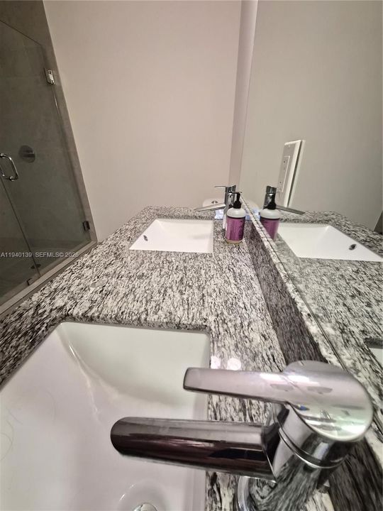 В аренду: $2,700 (1 спален, 1 ванн, 661 Квадратных фут)