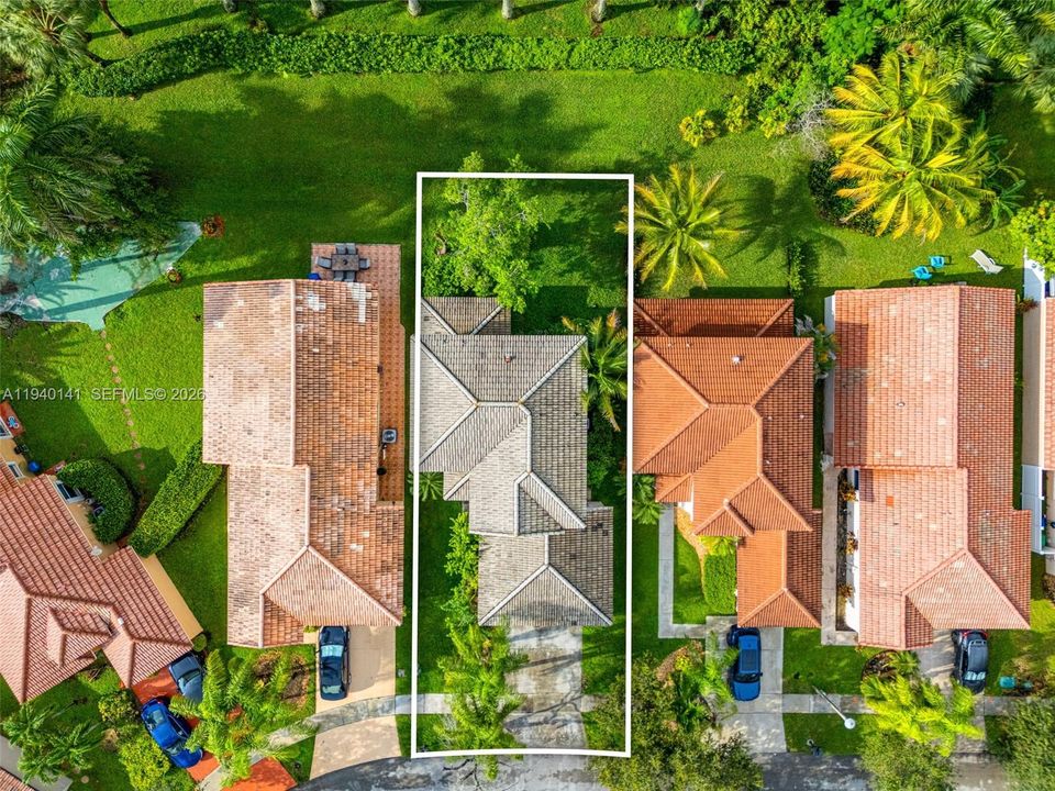 For Sale: $575,000 (3 beds, 2 baths, 1680 Square Feet)