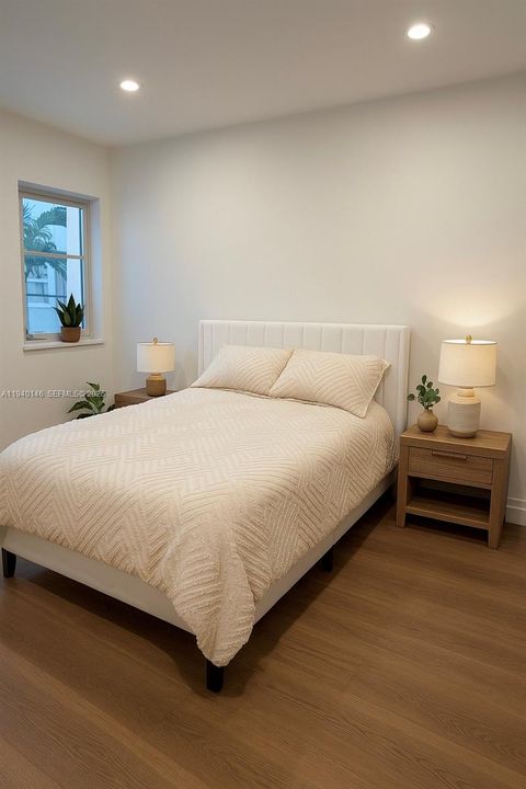 For Rent: $3,150 (2 beds, 1 baths, 800 Square Feet)