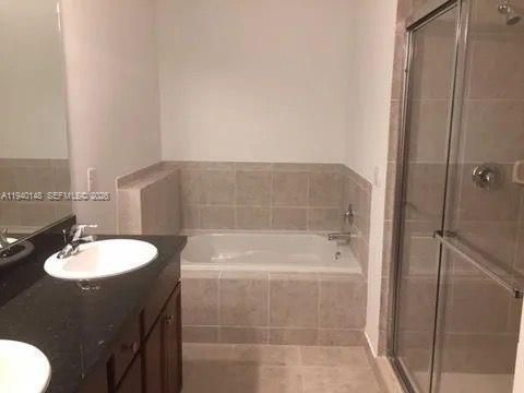 En Venta: $595,000 (3 camas, 3 baños, 1919 Pies cuadrados)