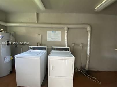 出租: $1,700 (2 贝兹, 2 浴室, 894 平方英尺)