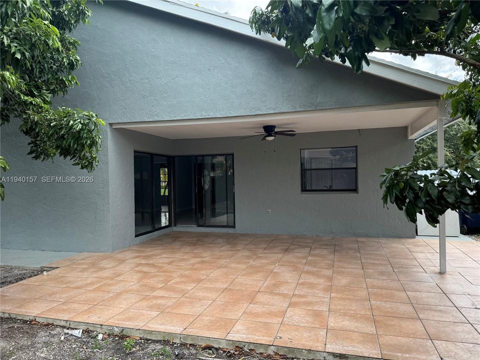 For Rent: $3,500 (4 beds, 3 baths, 1888 Square Feet)