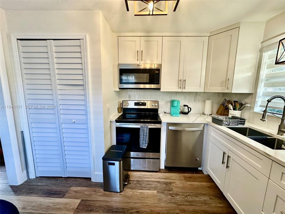 В аренду: $2,600 (2 спален, 1 ванн, 0 Квадратных фут)