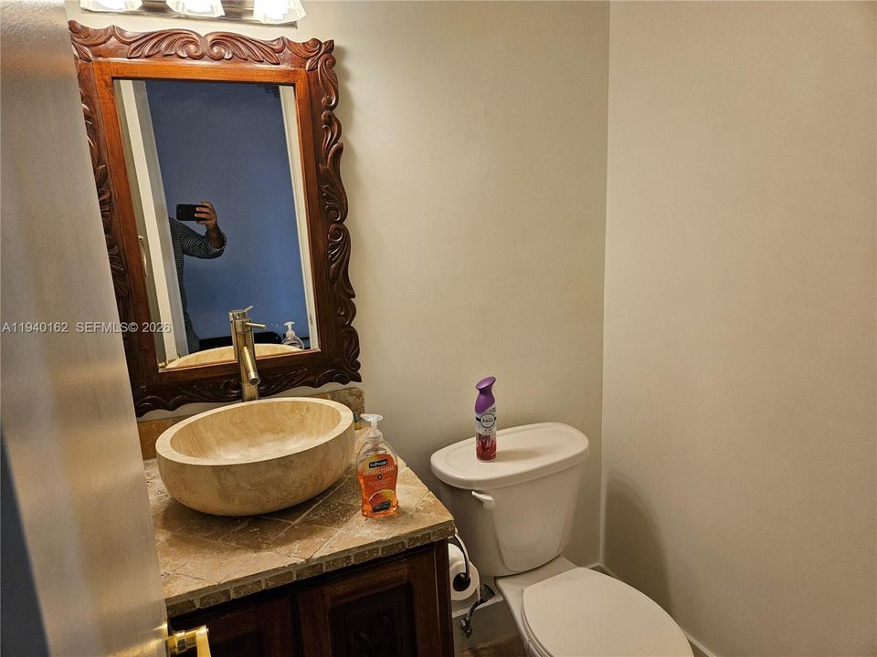 For Rent: $3,500 (3 beds, 2 baths, 1727 Square Feet)