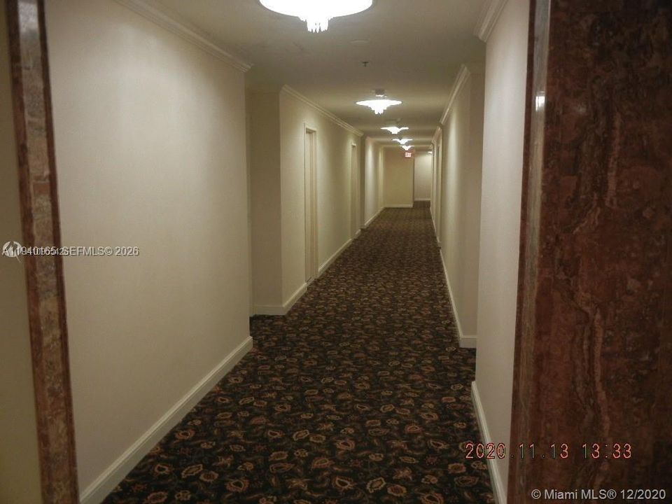 For Rent: $1,800 (0 beds, 1 baths, 450 Square Feet)