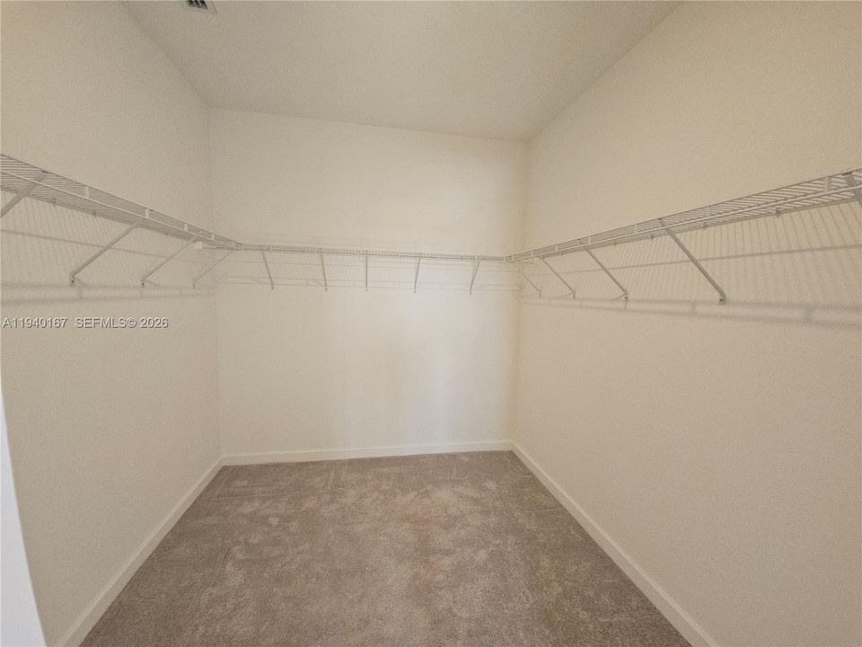 For Rent: $2,780 (3 beds, 2 baths, 1695 Square Feet)