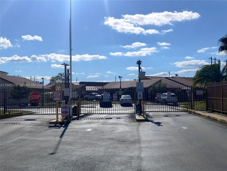 En Venta: $460,000 (3 camas, 2 baños, 1144 Pies cuadrados)