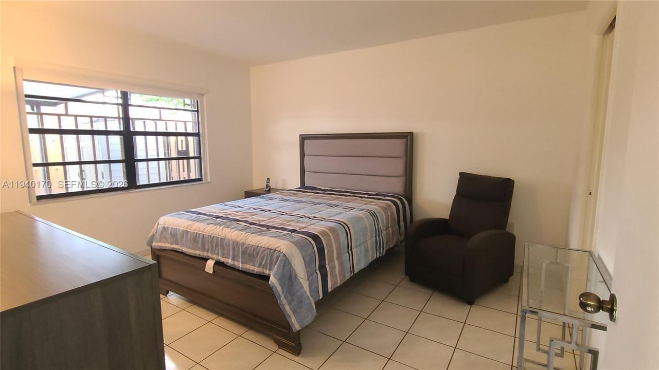 En Venta: $460,000 (3 camas, 2 baños, 1144 Pies cuadrados)