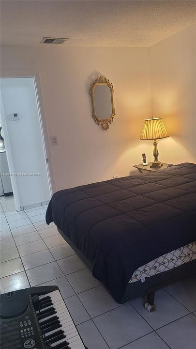 En Venta: $460,000 (3 camas, 2 baños, 1144 Pies cuadrados)