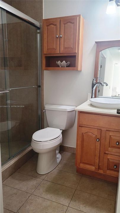 En Venta: $460,000 (3 camas, 2 baños, 1144 Pies cuadrados)