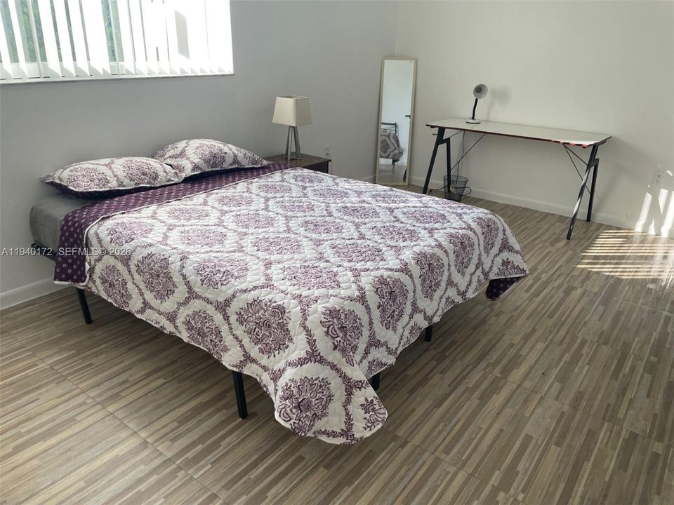 For Rent: $2,500 (3 beds, 1 baths, 2908 Square Feet)