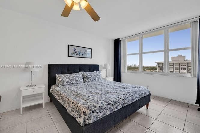 На продажу: $849,000 (2 спален, 2 ванн, 1460 Квадратных фут)