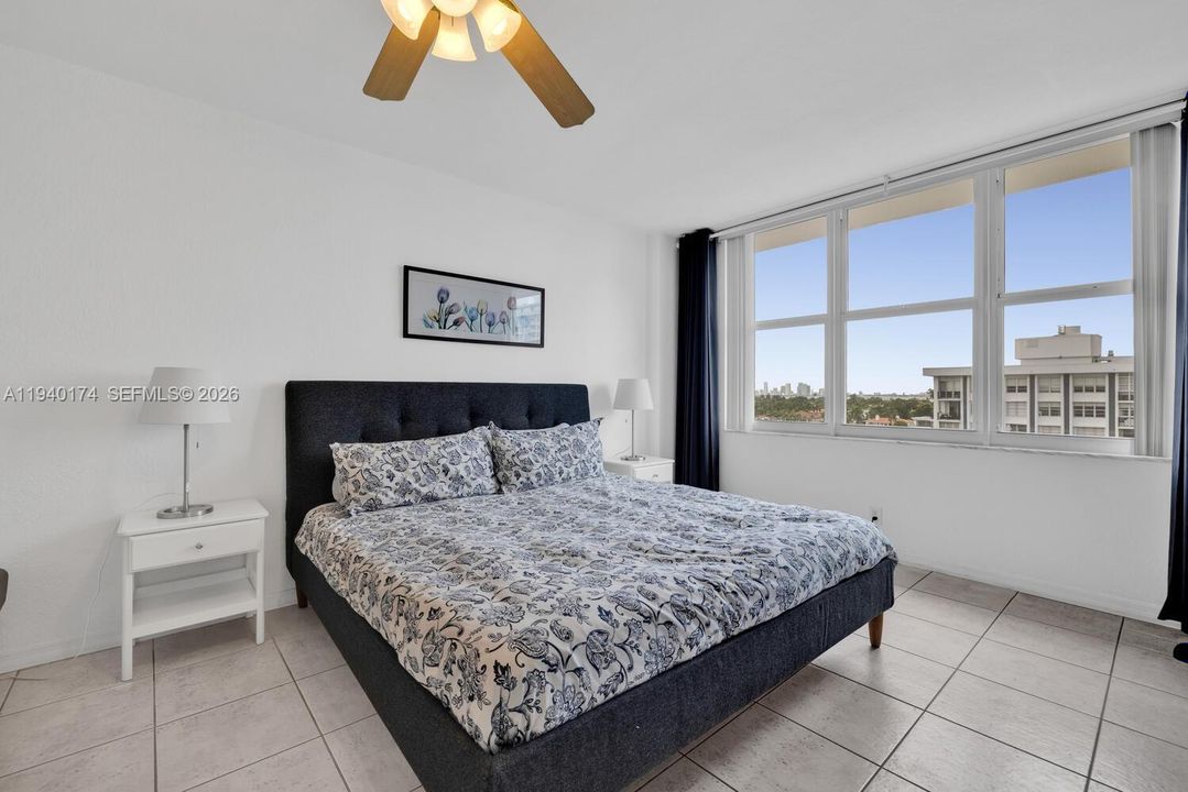 На продажу: $849,000 (2 спален, 2 ванн, 1460 Квадратных фут)