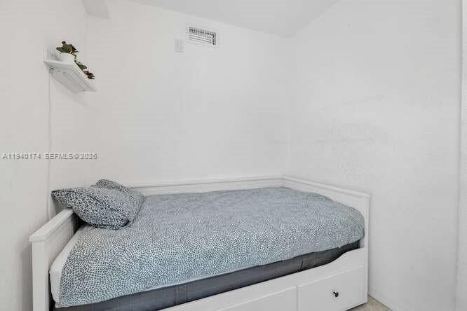 На продажу: $849,000 (2 спален, 2 ванн, 1460 Квадратных фут)