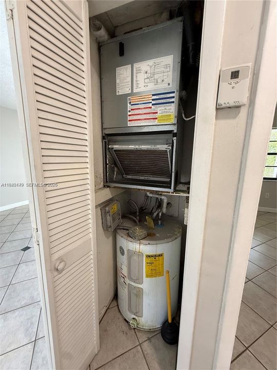 En Venta: $239,900 (2 camas, 1 baños, 868 Pies cuadrados)