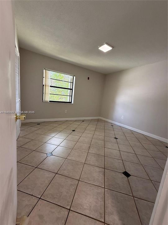 En Venta: $239,900 (2 camas, 1 baños, 868 Pies cuadrados)