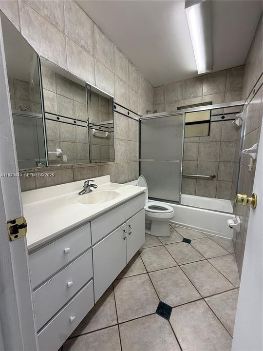 En Venta: $239,900 (2 camas, 1 baños, 868 Pies cuadrados)