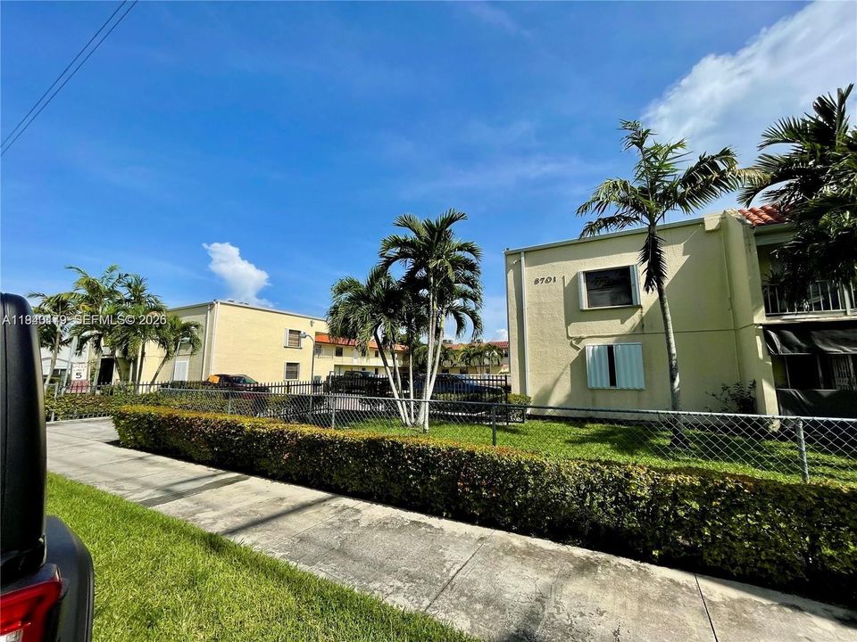 En Venta: $239,900 (2 camas, 1 baños, 868 Pies cuadrados)