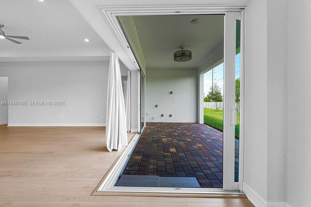 For Sale: $1,250,000 (3 beds, 3 baths, 2511 Square Feet)