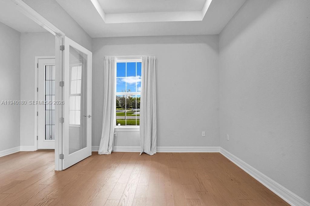 For Sale: $1,250,000 (3 beds, 3 baths, 2511 Square Feet)