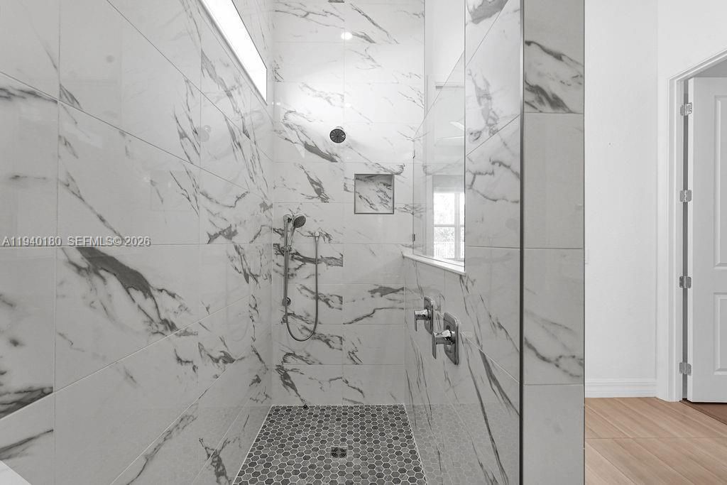 For Sale: $1,250,000 (3 beds, 3 baths, 2511 Square Feet)