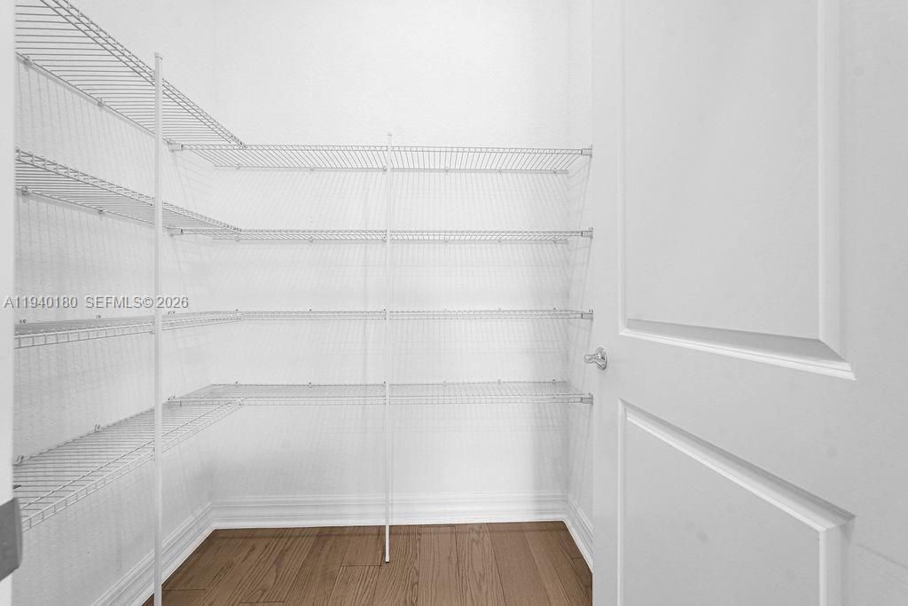 For Sale: $1,250,000 (3 beds, 3 baths, 2511 Square Feet)