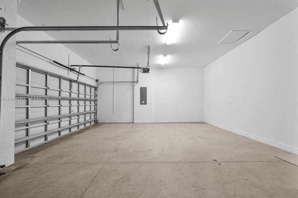 For Sale: $1,250,000 (3 beds, 3 baths, 2511 Square Feet)