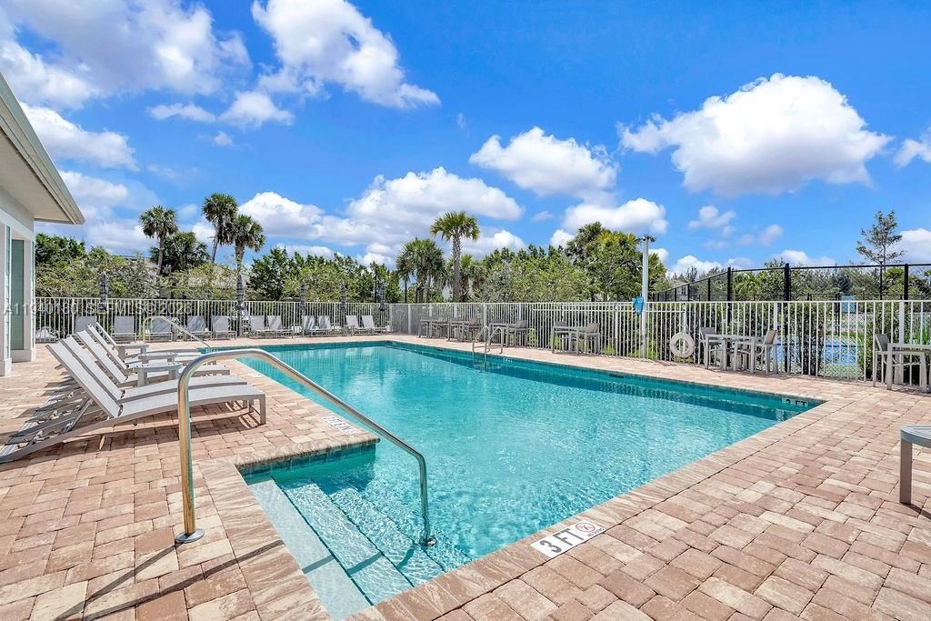 For Sale: $1,250,000 (3 beds, 3 baths, 2511 Square Feet)