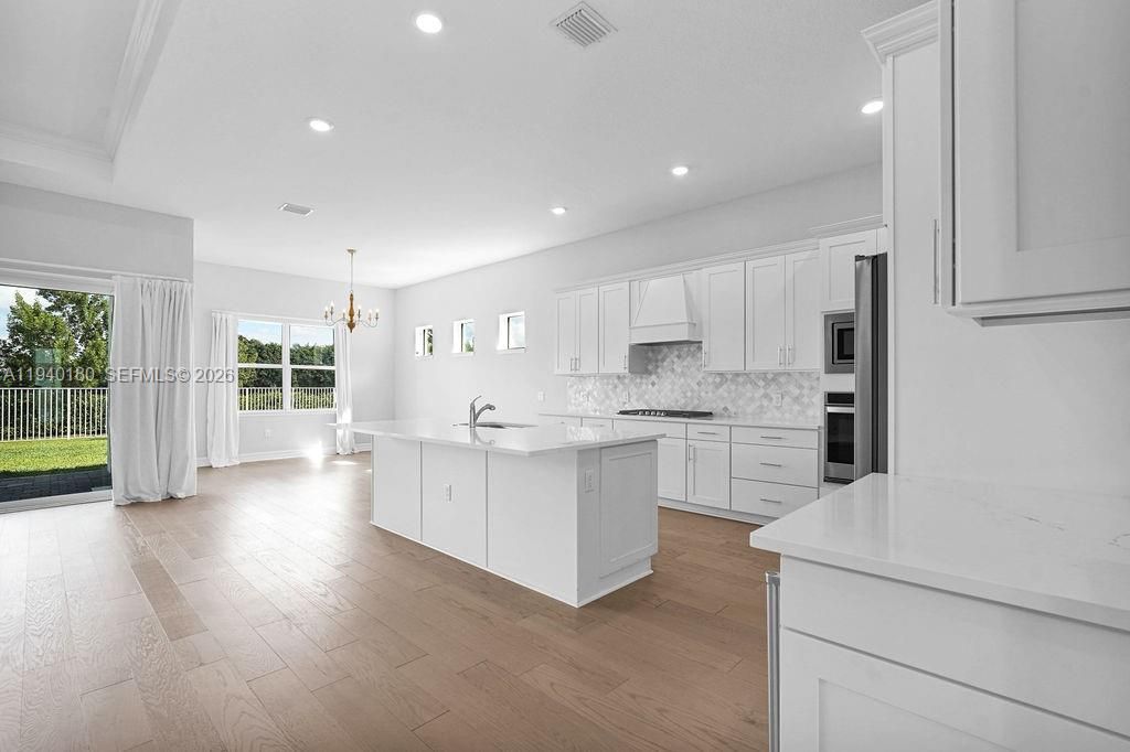 For Sale: $1,250,000 (3 beds, 3 baths, 2511 Square Feet)