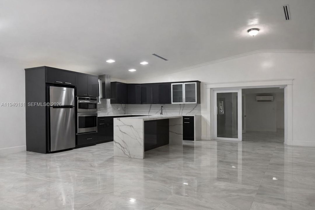 For Sale: $580,000 (3 beds, 2 baths, 1240 Square Feet)