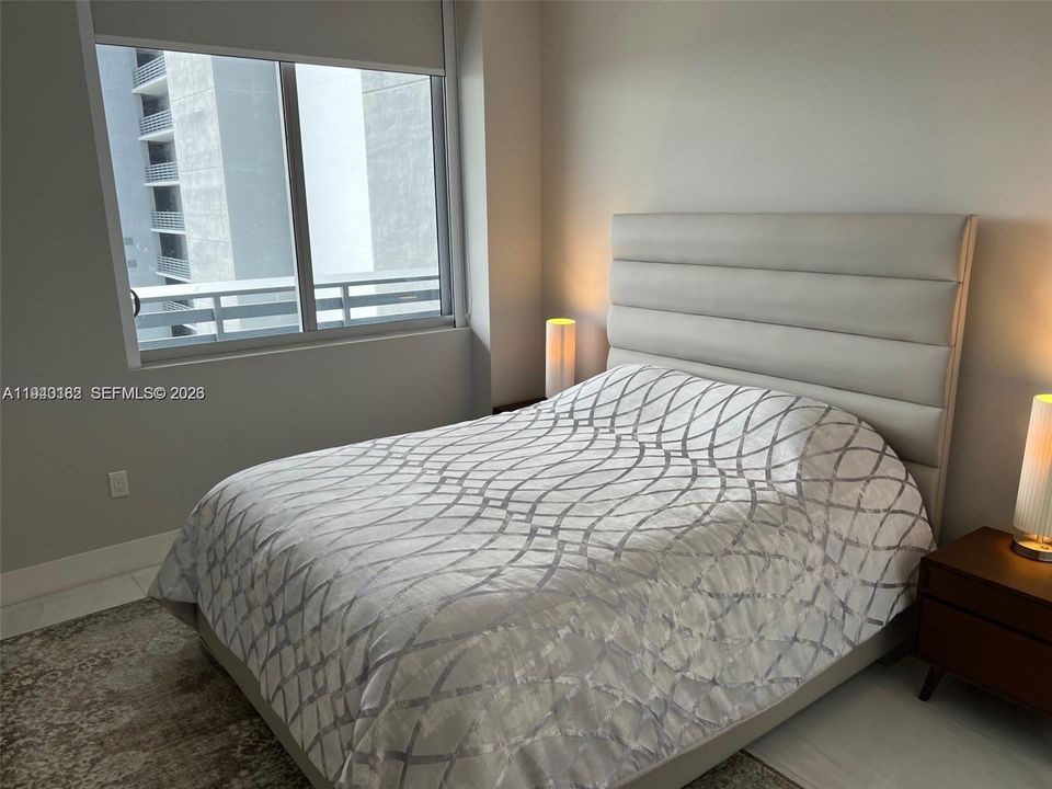 For Sale: $668,000 (2 beds, 2 baths, 1123 Square Feet)