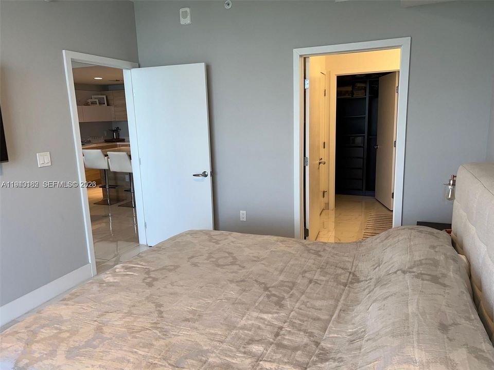 For Sale: $668,000 (2 beds, 2 baths, 1123 Square Feet)