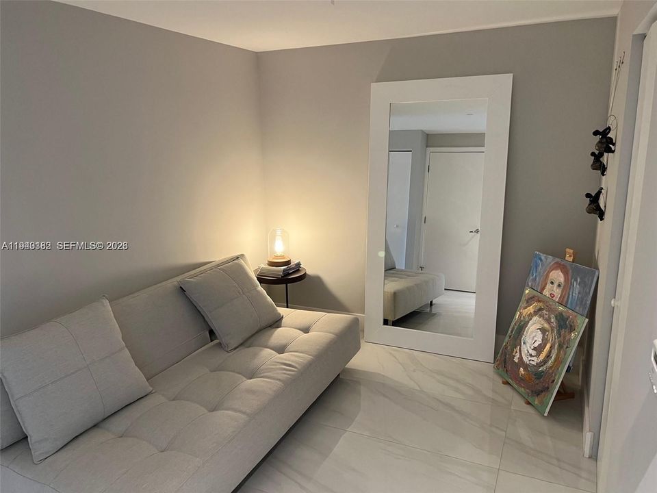 For Sale: $668,000 (2 beds, 2 baths, 1123 Square Feet)