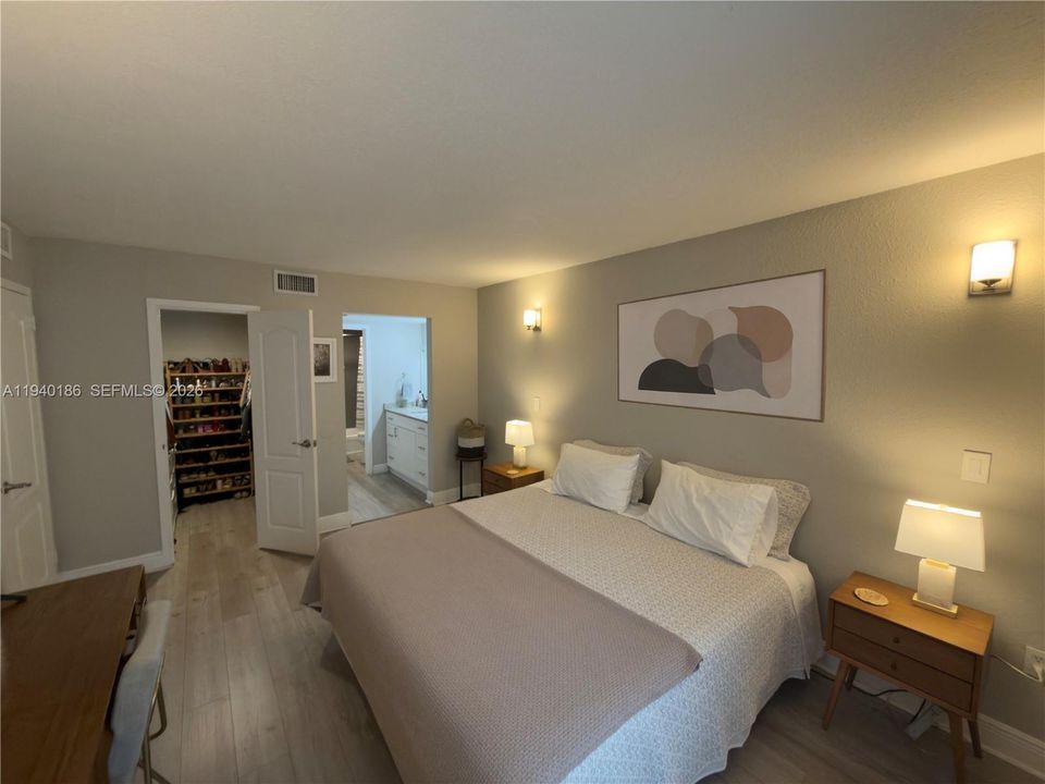 En Venta: $310,000 (2 camas, 2 baños, 1061 Pies cuadrados)