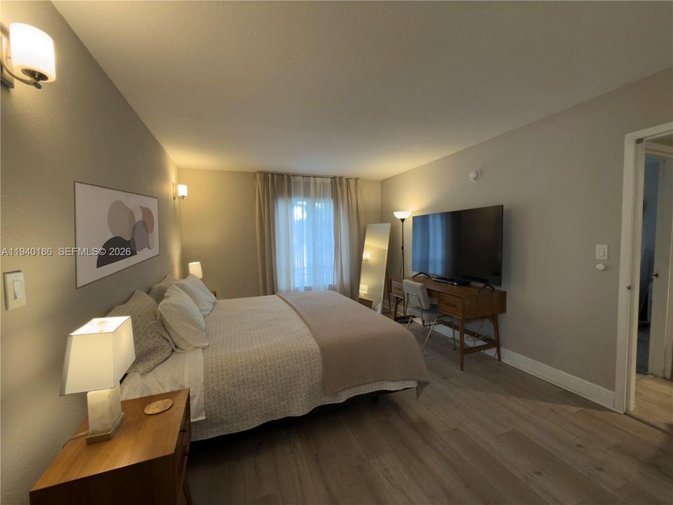 En Venta: $310,000 (2 camas, 2 baños, 1061 Pies cuadrados)