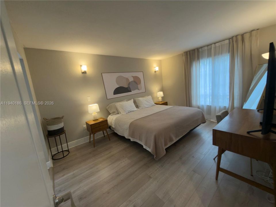 En Venta: $310,000 (2 camas, 2 baños, 1061 Pies cuadrados)