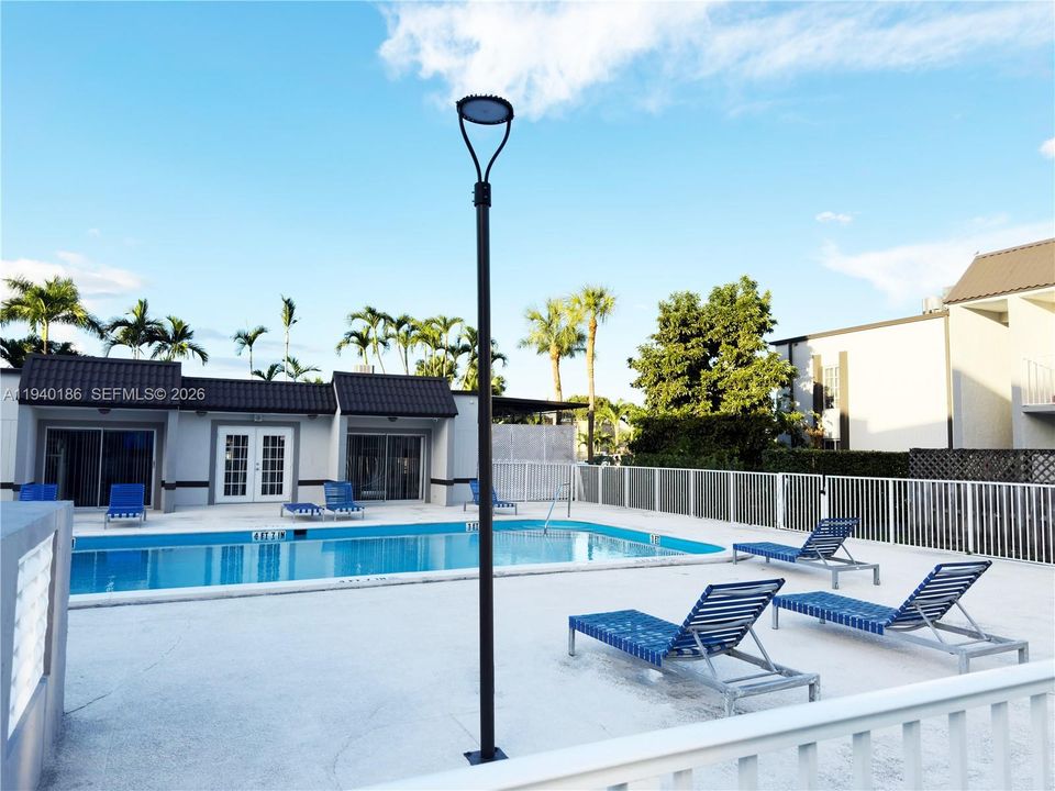 En Venta: $310,000 (2 camas, 2 baños, 1061 Pies cuadrados)