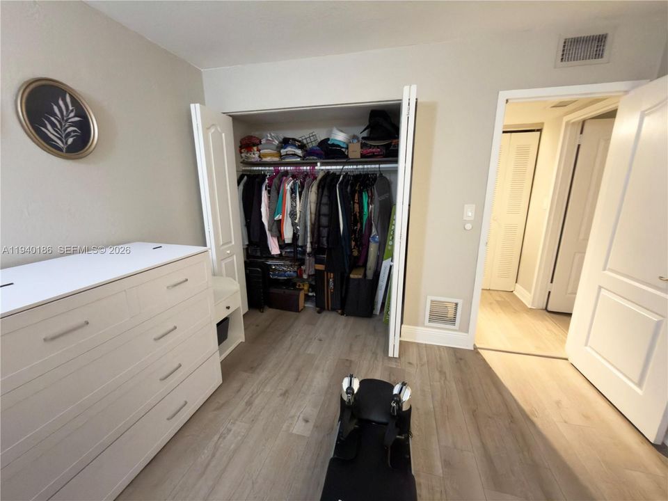 En Venta: $310,000 (2 camas, 2 baños, 1061 Pies cuadrados)