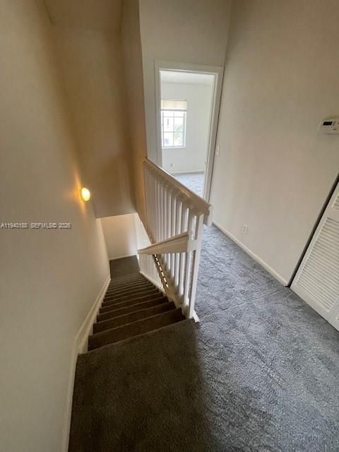 В аренду: $2,200 (2 спален, 2 ванн, 1008 Квадратных фут)