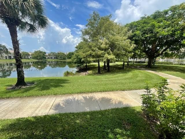 В аренду: $2,200 (2 спален, 2 ванн, 1008 Квадратных фут)