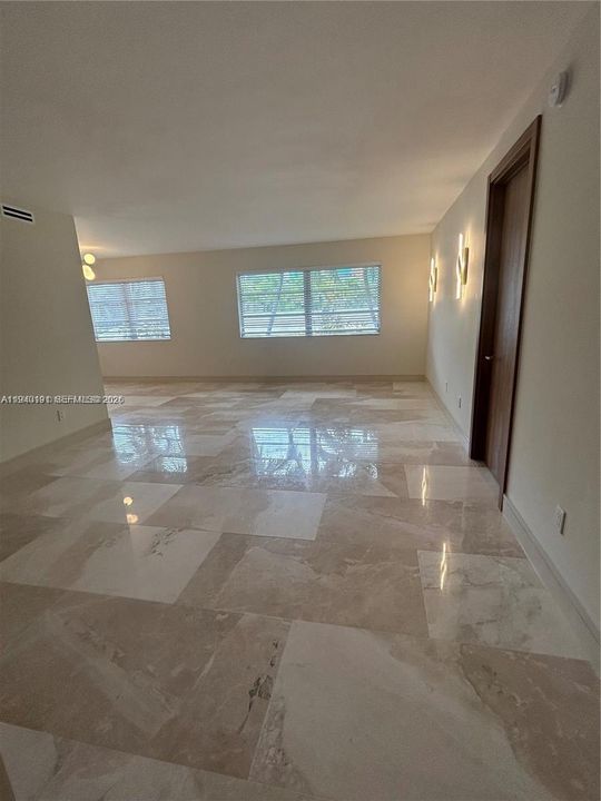 For Rent: $3,500 (2 beds, 2 baths, 1180 Square Feet)