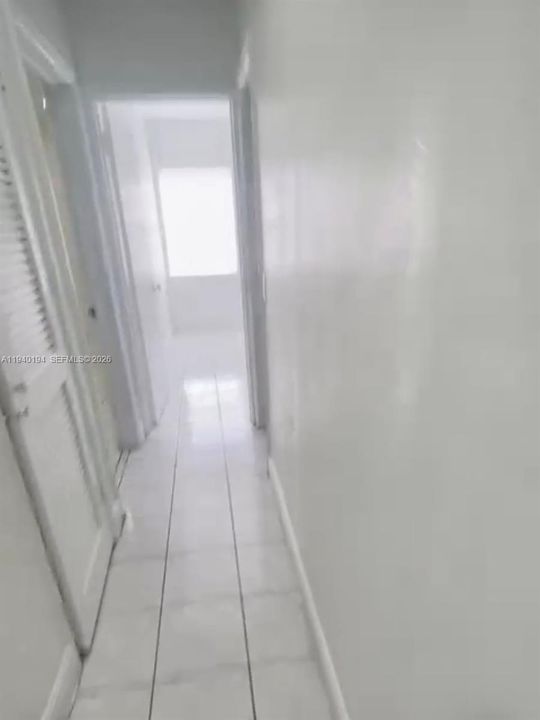 For Rent: $3,200 (3 beds, 1 baths, 1100 Square Feet)