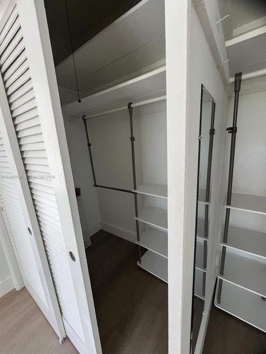 For Rent: $4,725 (2 beds, 2 baths, 1200 Square Feet)