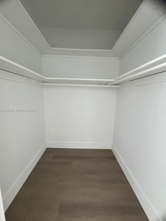 For Rent: $4,725 (2 beds, 2 baths, 1200 Square Feet)