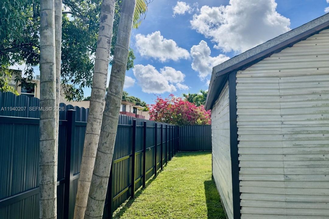 待售: $585,000 (3 贝兹, 2 浴室, 1231 平方英尺)