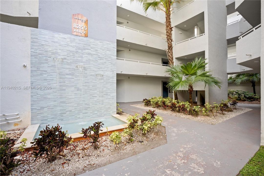 For Sale: $2,200 (2 beds, 2 baths, 1143 Square Feet)