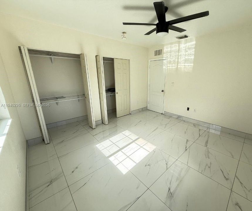 В аренду: $4,000 (5 спален, 3 ванн, 2799 Квадратных фут)