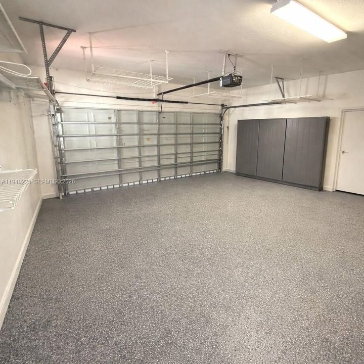 В аренду: $4,000 (5 спален, 3 ванн, 2799 Квадратных фут)