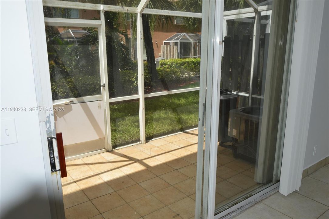 En Renta: $2,500 (2 camas, 2 baños, 1261 Pies cuadrados)