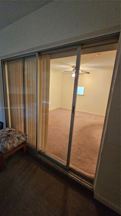 На продажу: $85,000 (1 спален, 1 ванн, 680 Квадратных фут)